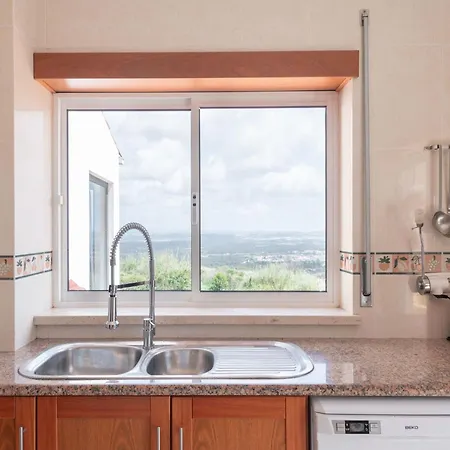 Oceanview Cliff Retreat * Caldas Da Rainha