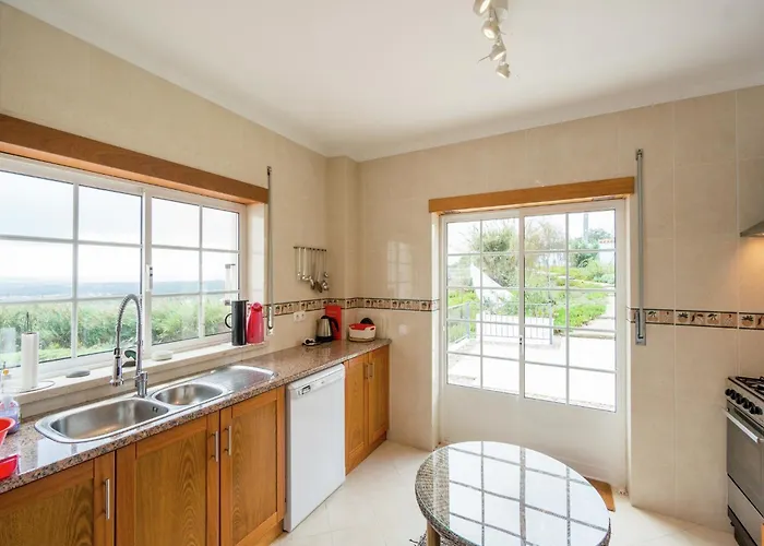 Oceanview Cliff Retreat Villa